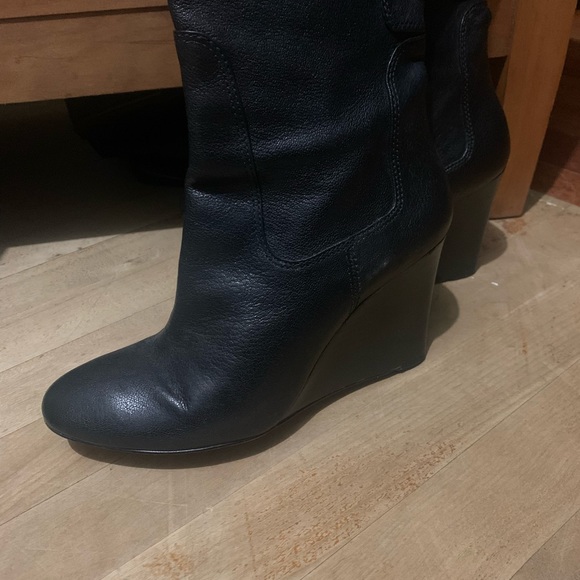 Nine West boots - Picture 2 of 3